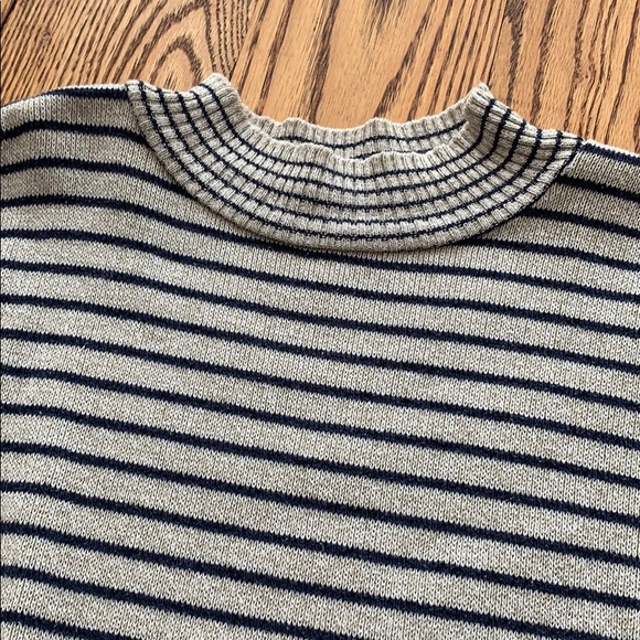 T-shirt - Picture 2 of 2